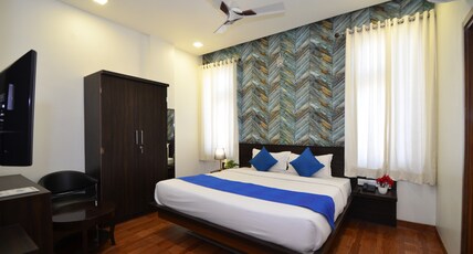 Hotel Sapphire World Room Type - Deluxe Room