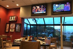 Holiday Inn & Suites CHICAGO-CAROL STREAM (WHEATON)