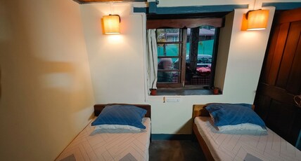SILENT ECHO FARMSTAY BARA MANGWA Room Type - Dormitory
