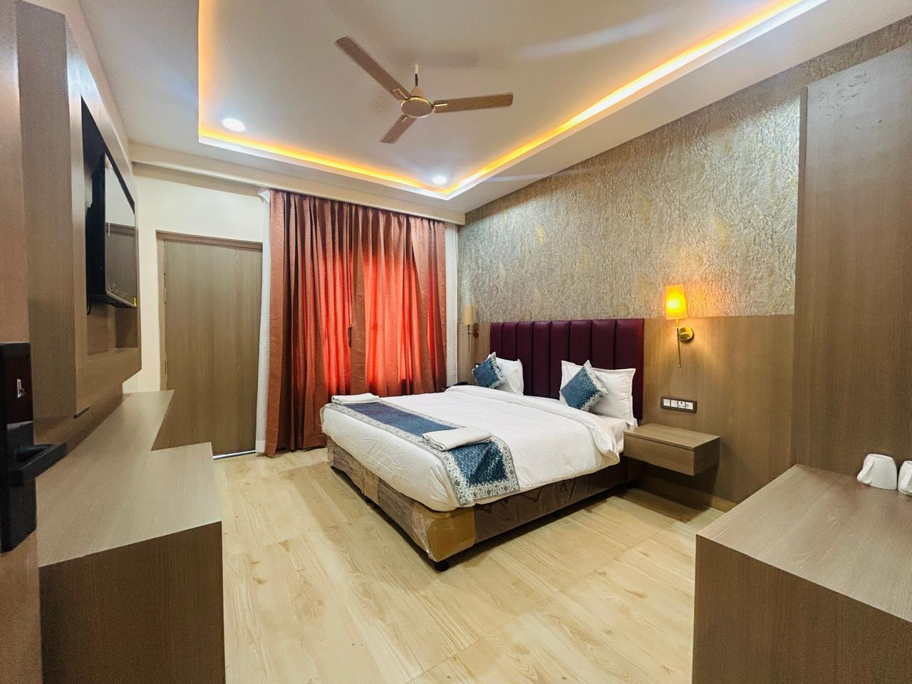 AVADH SAMRAT RESORT - Tap to explore photos
