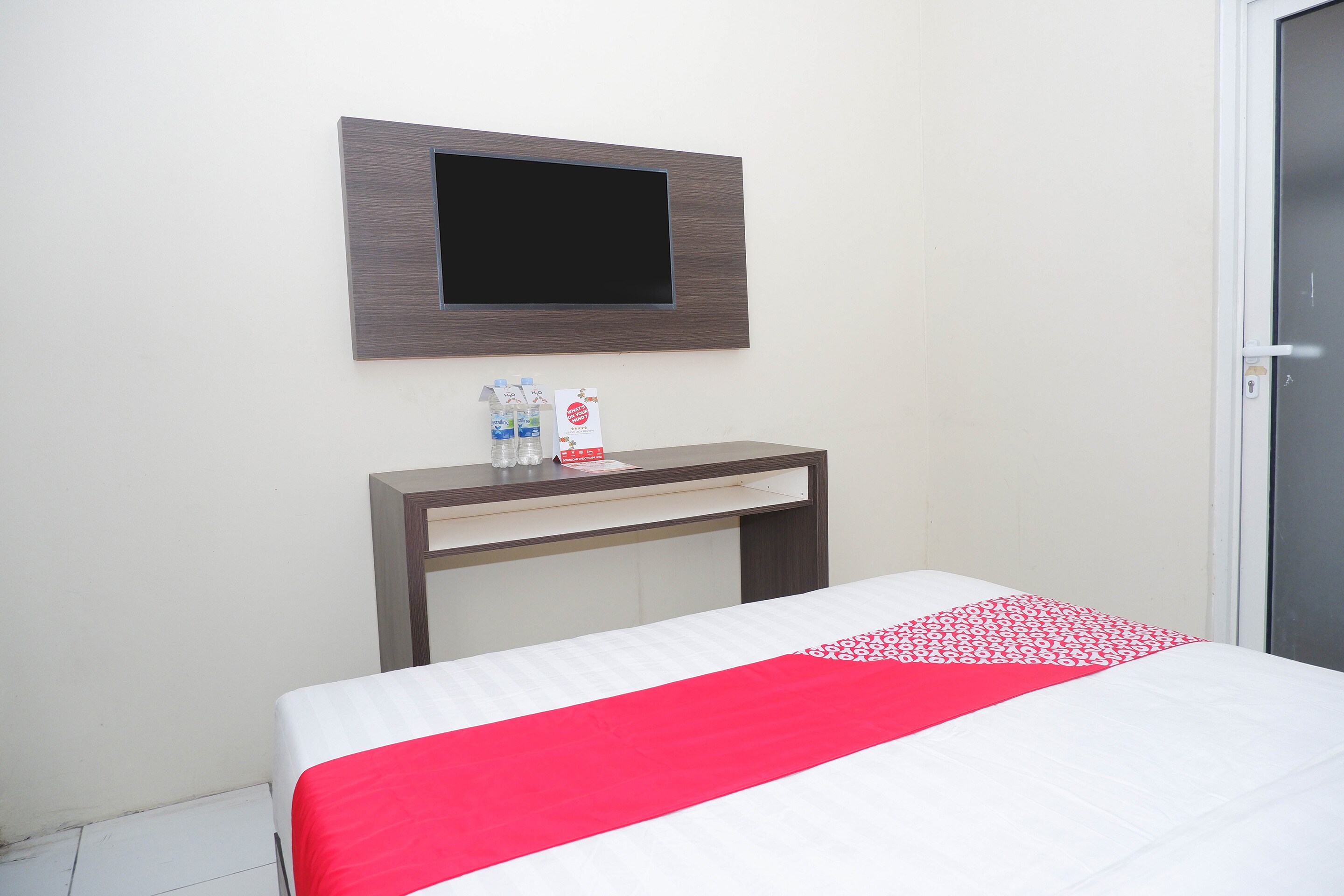 Hotel O Candi Residence - Tap to explore photos