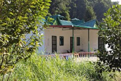 Corbet Hill Center River Home Stay