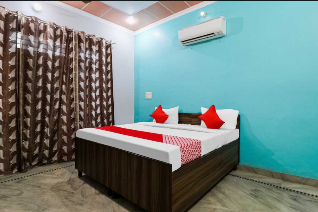 Hotel O by OYO Smart City Guest House - Tap to explore photos