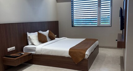 Hotel Anand Bhuvan Room Type - Executive Room