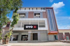 SPOT ON NEW GANGA HOTEL