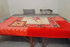 Shree Krishna Guest House