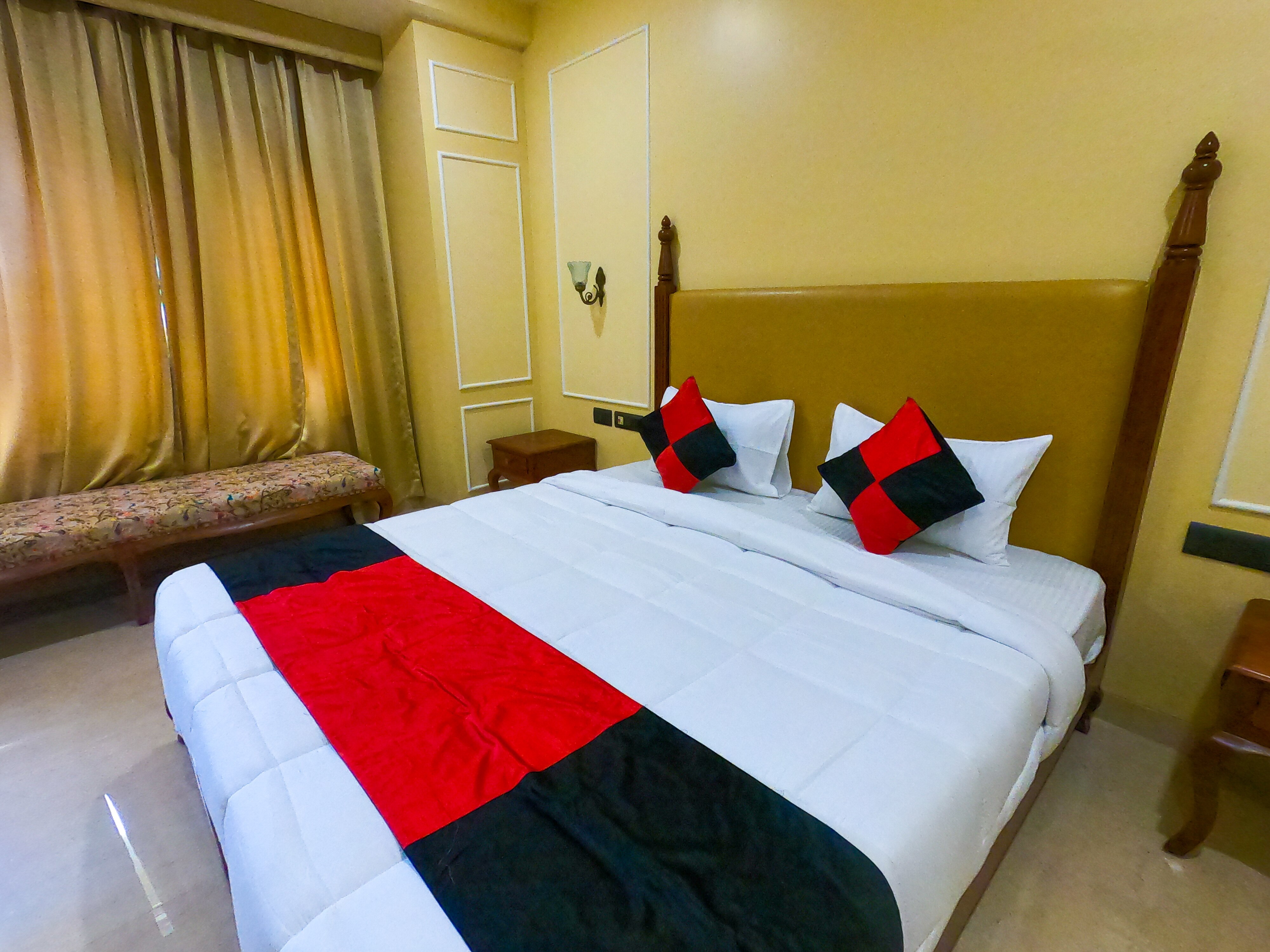 Hotel The Taj Vista Agra ..walking distance to Tajmahal.. - Tap to explore photos