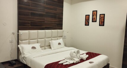 Annai Residency Room Type - PREMIUM ROOM
