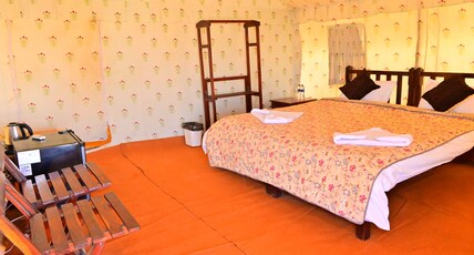 Marwadi Desert Camp And Resturant Room Type - Deluxe Tent