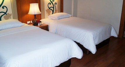 Golden Beach Hotel Pattaya Room Type - Deluxe Room Golden Beach Hotel Pattaya Room Type - Deluxe Room