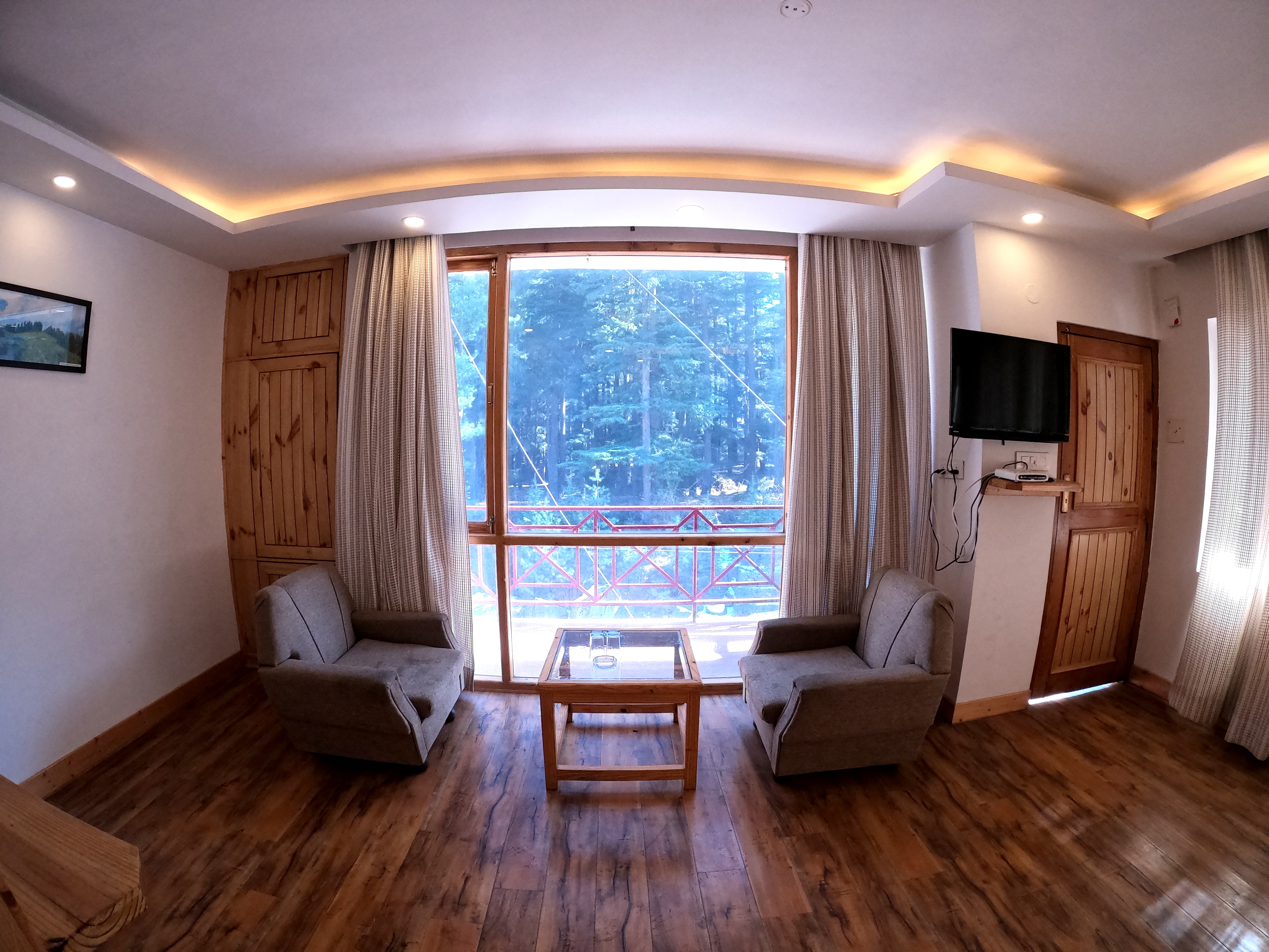 Hotel Dream Land - River Side - Tap to explore photos