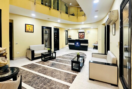 Posh Suites Golf Course Road