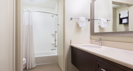 Staybridge Suites - Miami International Airport Room Type - 2 Double 1 Bedroom Suite