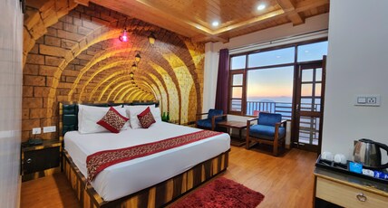 Sleeping Buddha B&B (5 mins Walk from Mall Road) Room Type - Premium Valley View Rooms with Balcony
