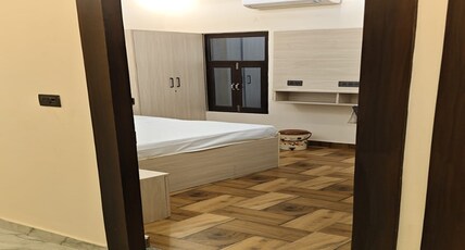 Hotel Hariom Paradise Room Type - Deluxe Room