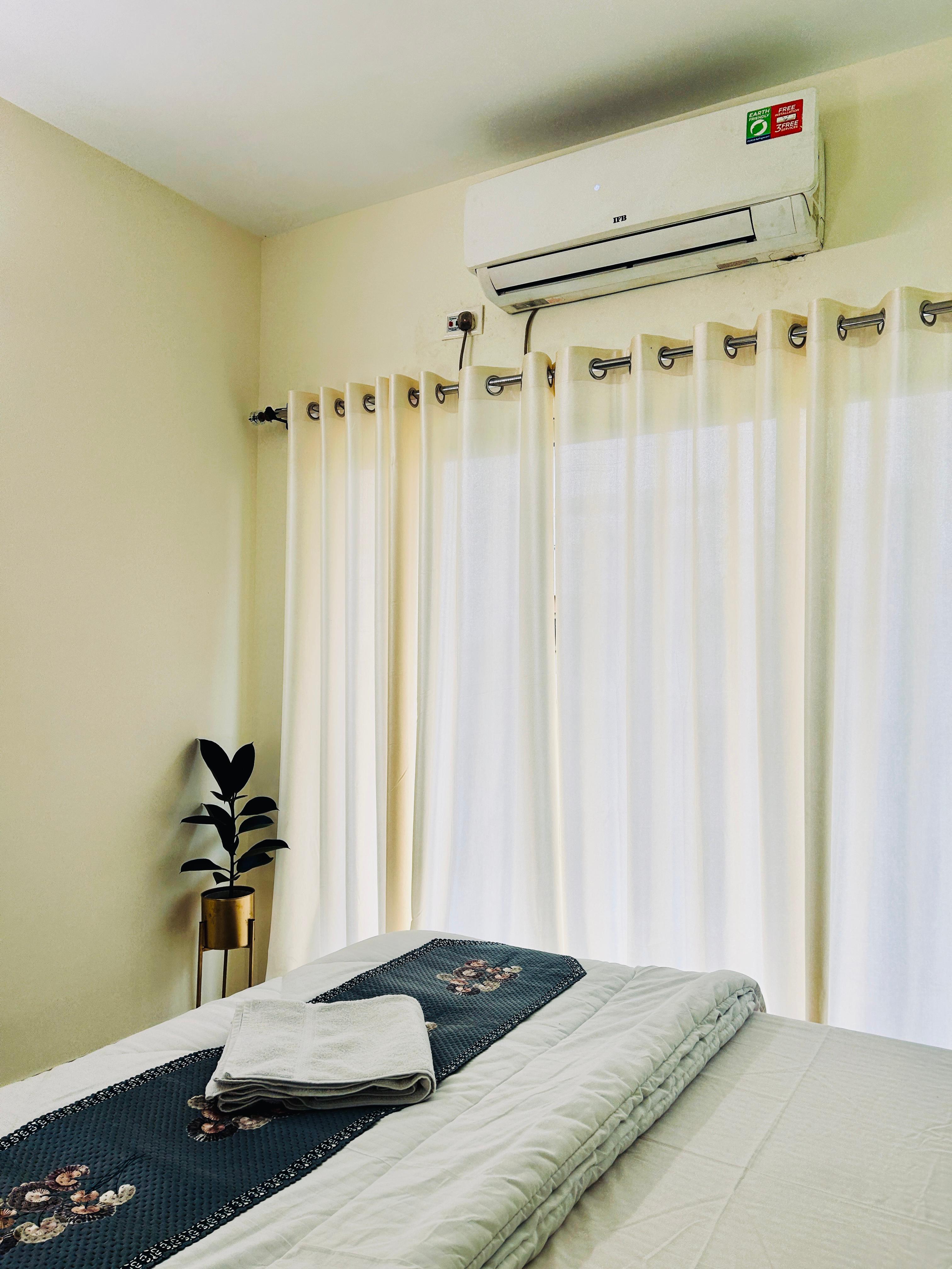 StayEasy Cedar Near Westin Kolkata - Tap to explore photos