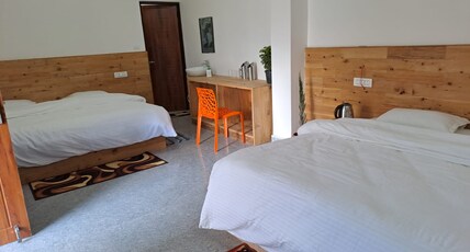Raga retreats Room Type - Family room mountain view