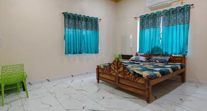 Manju plaza Room Type - Deluxe Room