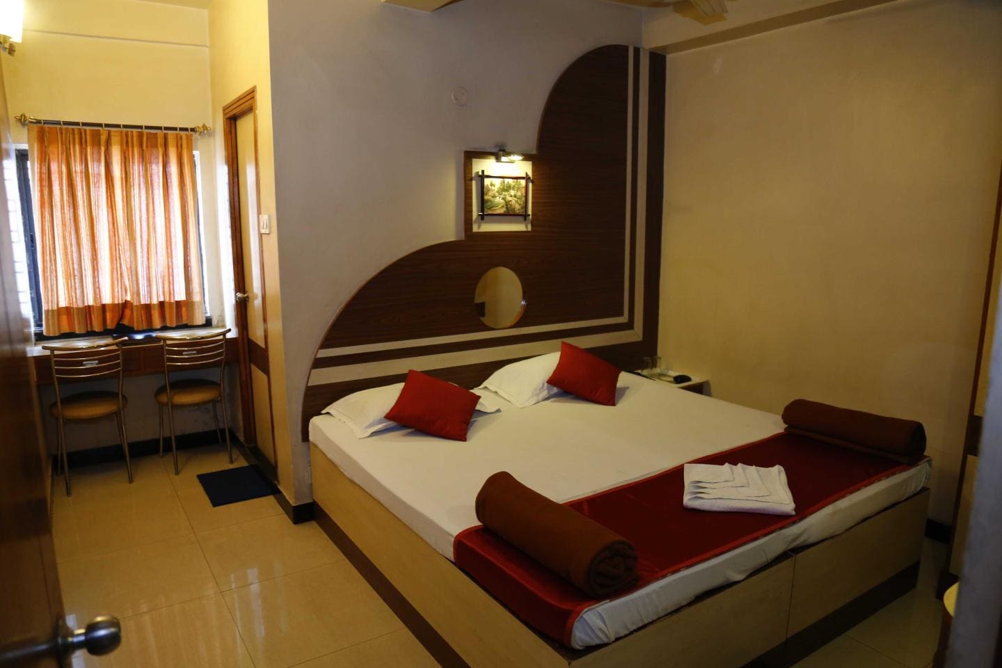 Shivangan Hotel - Tap to explore photos