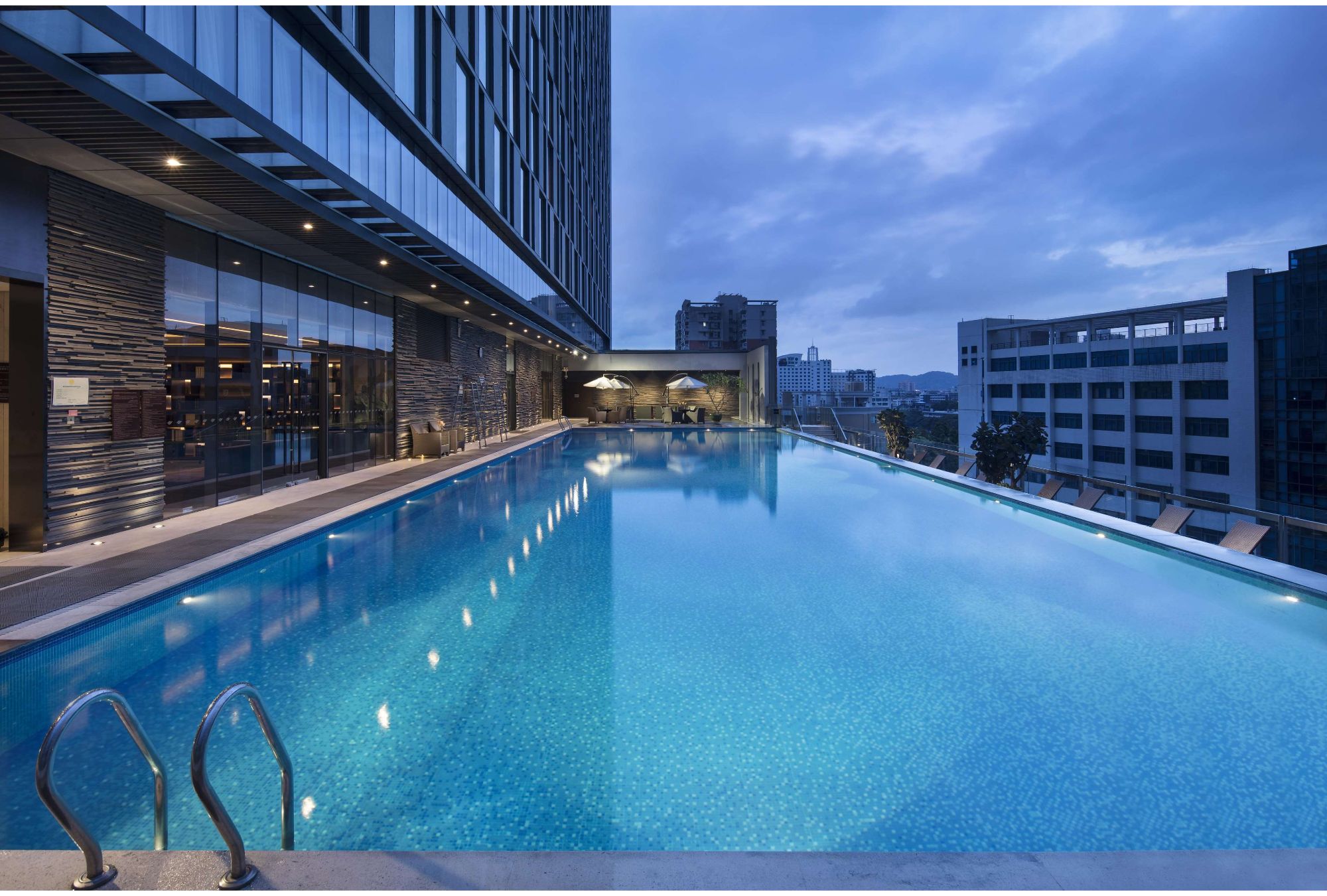 Hilton Guangzhou Tianhe - Tap to explore photos