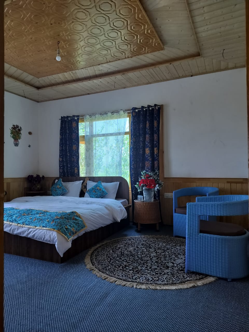 Kashmir Mansion Villa - Tap to explore photos