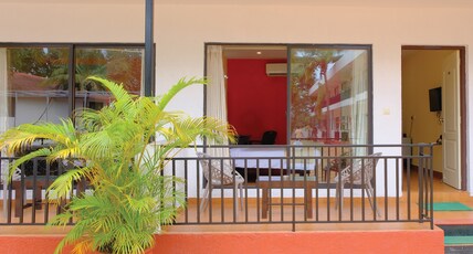 The Byke Retreat - Royal Pearl | (Pan India Pure Veg Hotel Chain) Room Type - Super Deluxe Premium