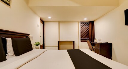 Hotel O Benz Circle Vijaywada Formerly Akshaya Pride Room Type - Deluxe