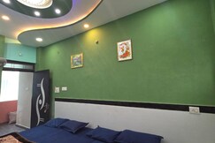 A P BANARAS PAYING GUEST HOUSE