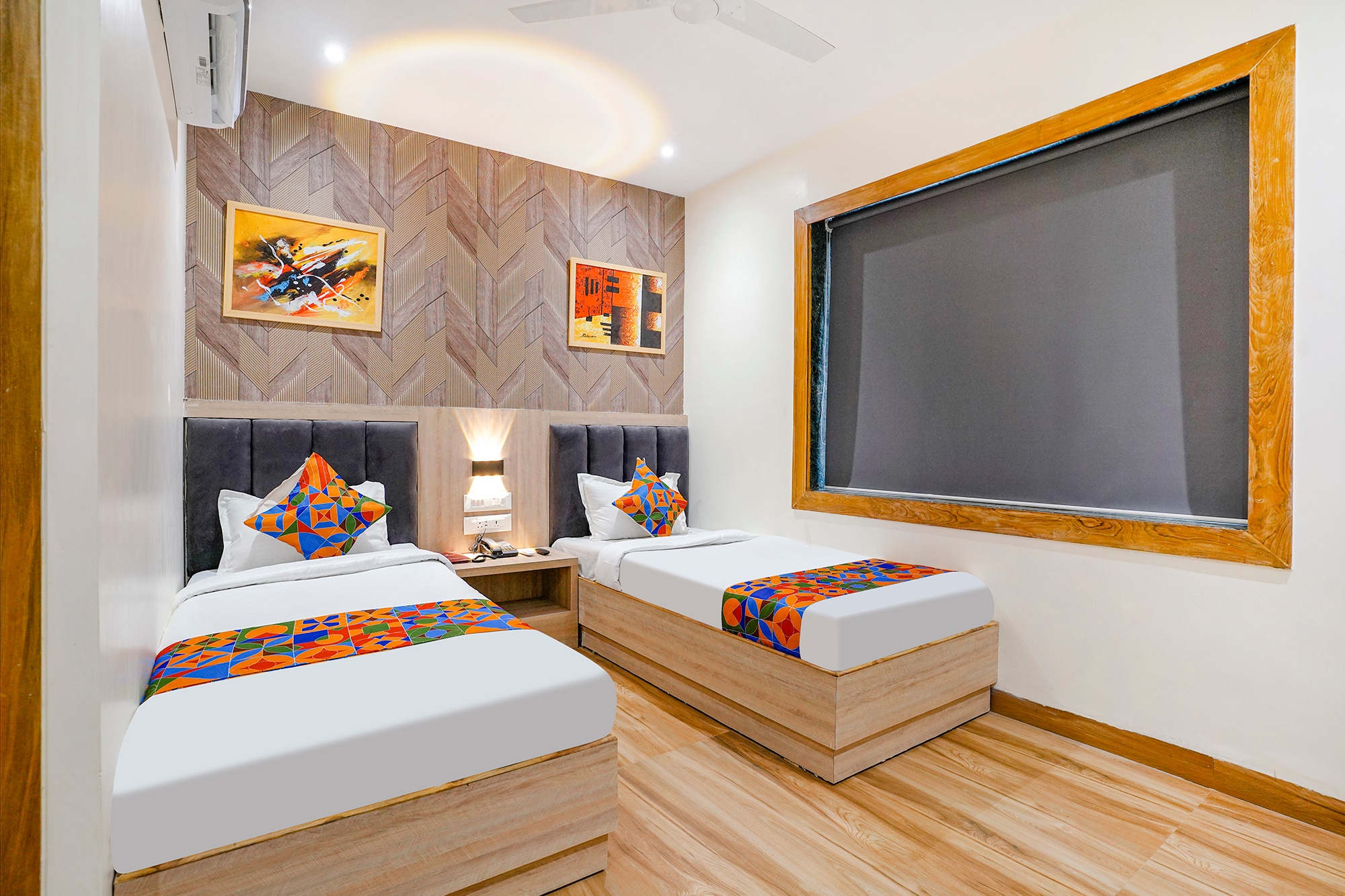 Hotel Riza International - Tap to explore photos