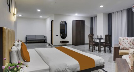 Hotel Sky Inn Pune Room Type - Super Deluxe Room with Balcony