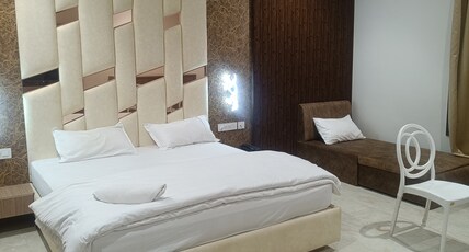 Hotel Satkar Inn Room Type - Deluxe Room