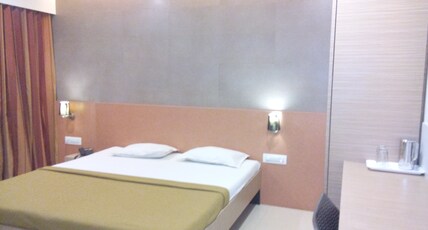 Hotel Sharada International Room Type - Standard Room
