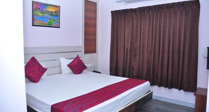 HOTEL NAMASKAR Room Type - Deluxe Room AC