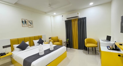 Yellow Sapphire Hotel DLF Cyber City Room Type - Executive Yellow Sapphire Hotel DLF Cyber City Room Type - Executive