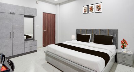 OYO Hotel O Mandhana Formerly Hotel Ashoka Room Type - Classic with Balcony