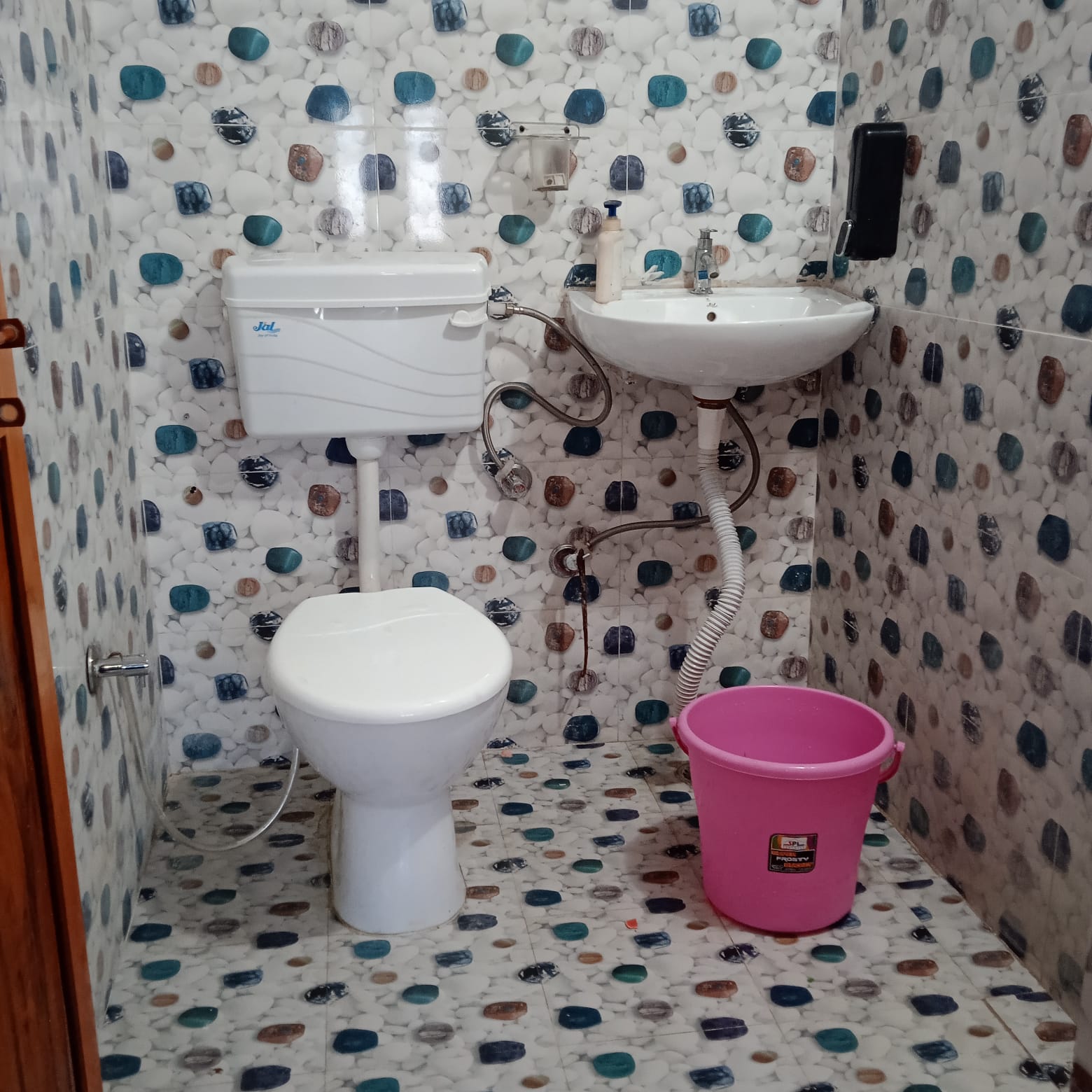 Gopal Kunj Homestay - Tap to explore photos