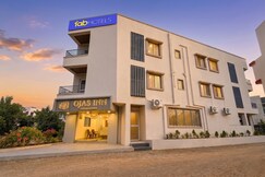 FabHotel Ojas Inn