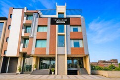 Address of Townhouse by OYO Patiala-Zirakpur Crossway Formerly Hotel Dream