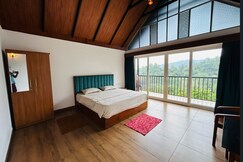 Pebble Falls Jungle Resort near Waterfalls