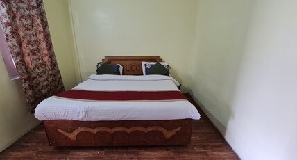 Hotel Surya Lake View Room Type - Deluxe Room (Lake View)