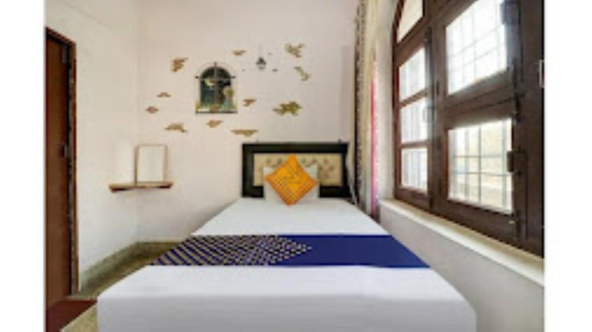 HOTEL NiLAM - Tap to explore photos