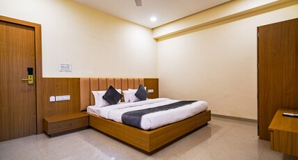 HOTEL SHIVLOK Room Type - Superior Room