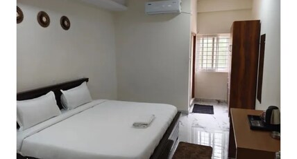 FabHotel Latitude Room Type - Deluxe Room