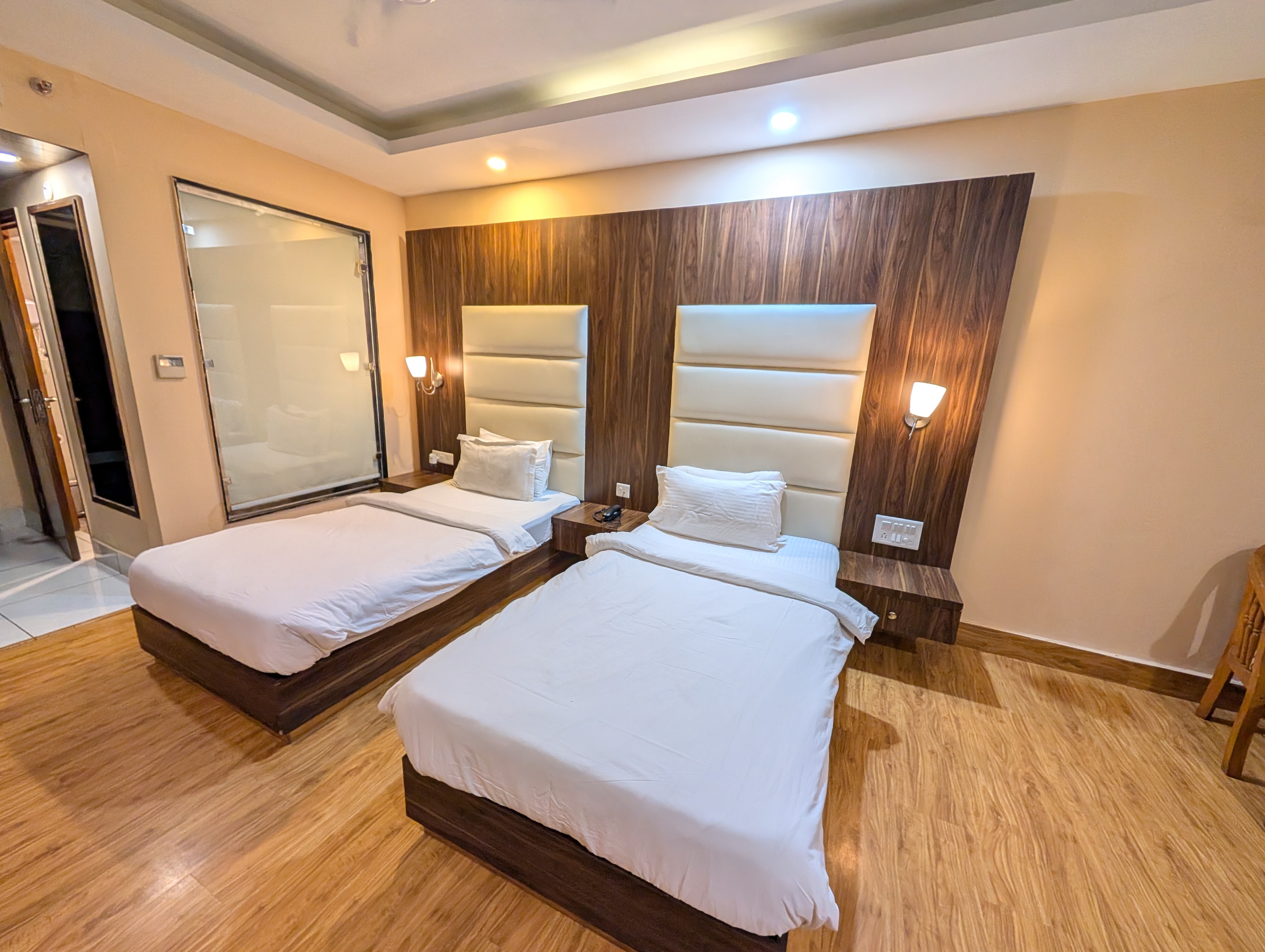 Manohar Villas - Tap to explore photos
