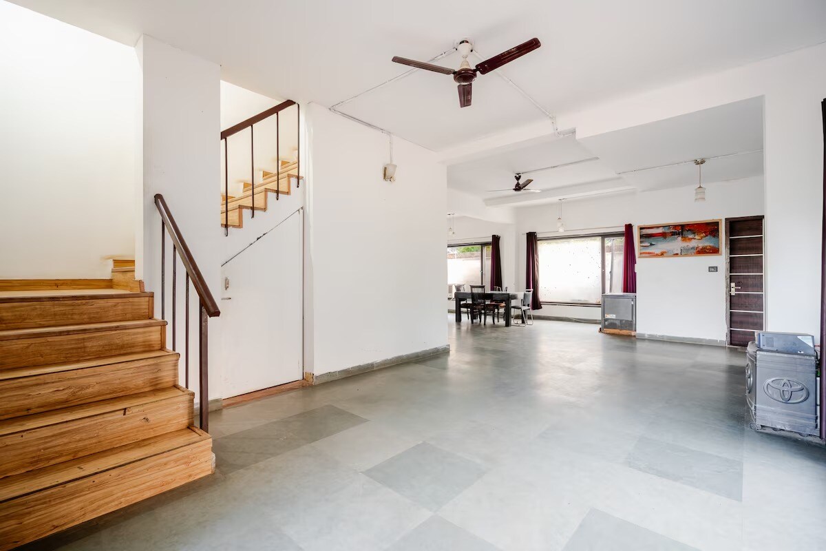 6bhk farmhouse in Gurgaon - Tap to explore photos