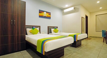 Lazystay Grand KIIT University Room Type - Deluxe