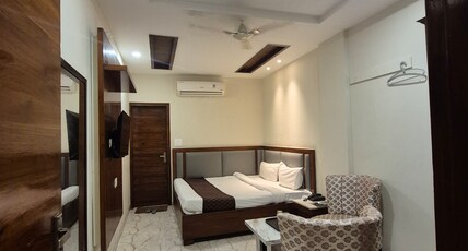 Hotel Clover Room Type - Deluxe Room Hotel Clover Room Type - Deluxe Room