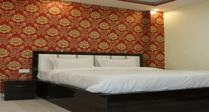 HOTEL PARAS INN Room Type - Deluxe AC Room