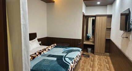 Rajhomstay chail Room Type - Standard room 