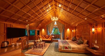 Kashmir Mahal Resorts by Stay Pattern - Dal Lake Room Type - Luxury Suite Room with Jacuzzi